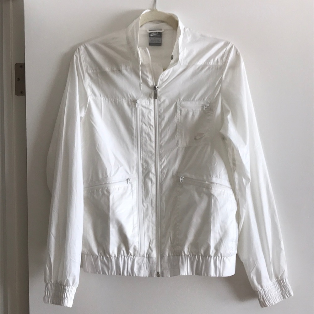 White nike windbreaker